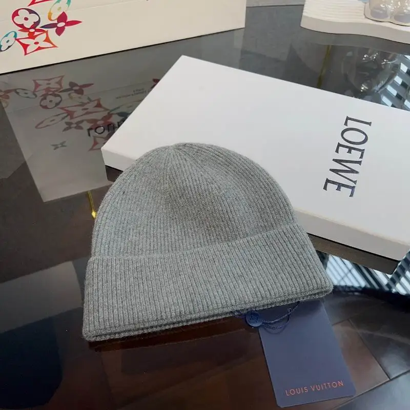 LV hat 27 (41)